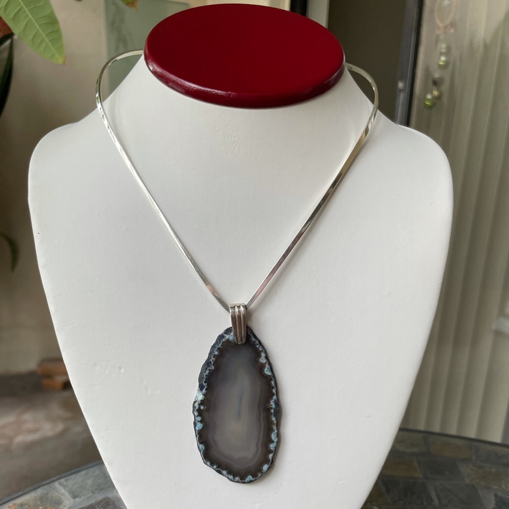 Agate sterling silver pendant